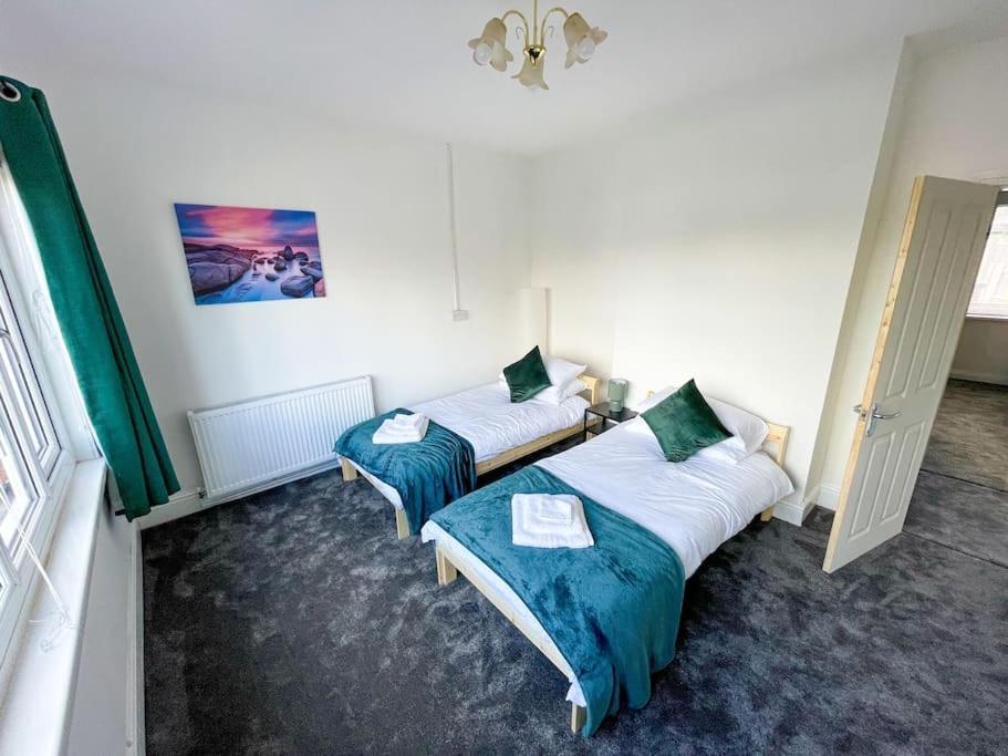 Perfect For Contractors & Families! 7 Beds Free Parking Διαμέρισμα Μπέρμιγχαμ Εξωτερικό φωτογραφία