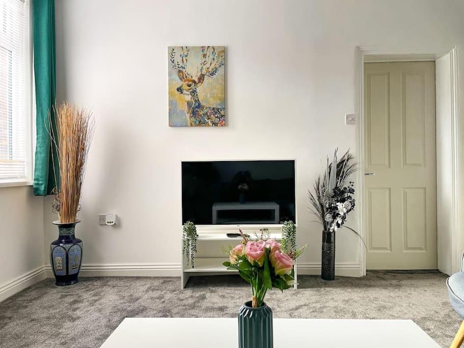 Perfect For Contractors & Families! 7 Beds Free Parking Διαμέρισμα Μπέρμιγχαμ Εξωτερικό φωτογραφία