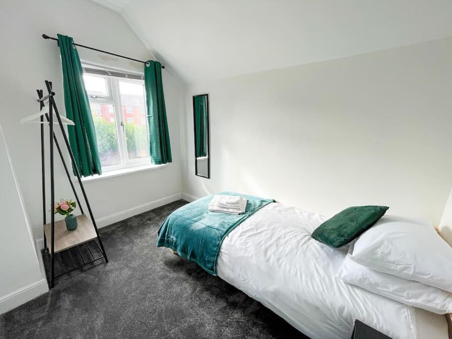 Perfect For Contractors & Families! 7 Beds Free Parking Διαμέρισμα Μπέρμιγχαμ Εξωτερικό φωτογραφία